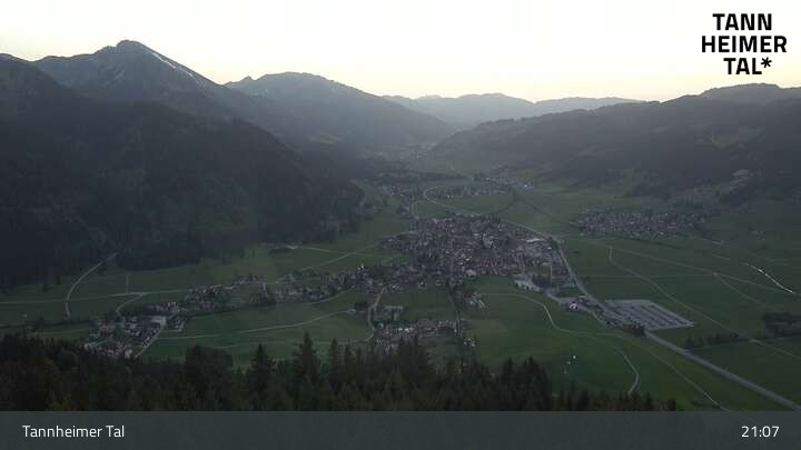 Archived image Webcam Tannheim: Mid sSation Neunerkoepfle
