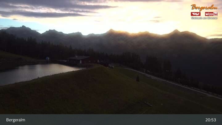Archived image Webcam Chair Lift Steinboden, Alp Bergeralm