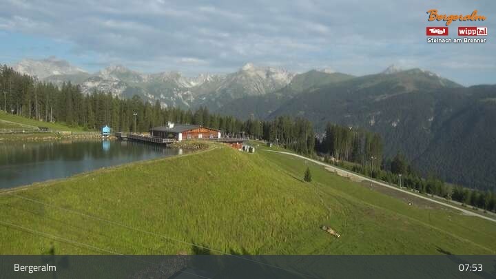 Archived image Webcam Chair Lift Steinboden, Alp Bergeralm