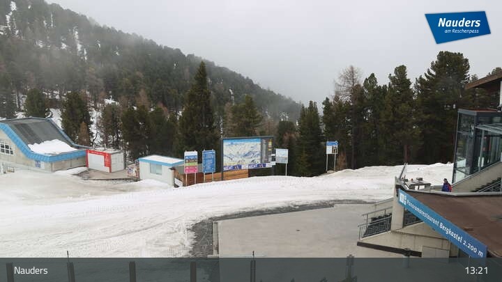 Archiv Foto Webcam Bergkastelseilbahn Bergstation