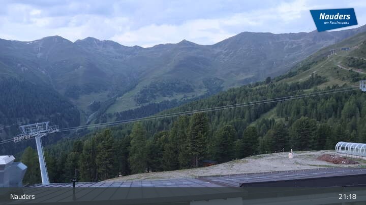 Archiv Foto Webcam Bergkastelseilbahn Bergstation