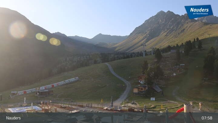 Archiv Foto Webcam Bergkastelseilbahn Bergstation