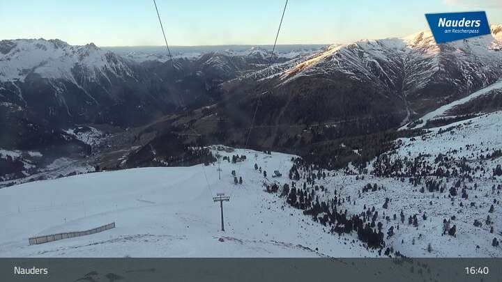 Archiv Foto Webcam Bergstation der Zirmbahn (Nauders)