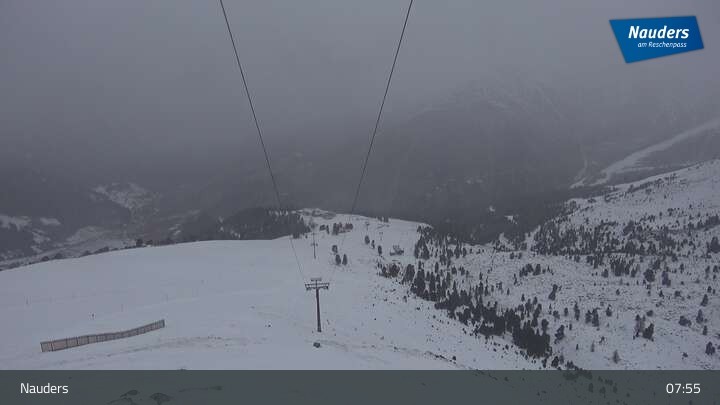 Archived image Webcam Mountain station Zirmbahn (Nauders)