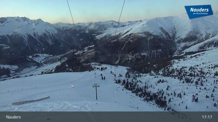 Archiv Foto Webcam Bergstation der Zirmbahn (Nauders)