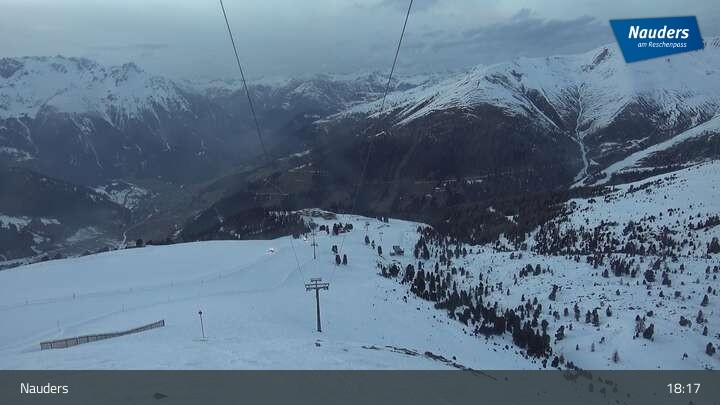Archived image Webcam Mountain station Zirmbahn (Nauders)