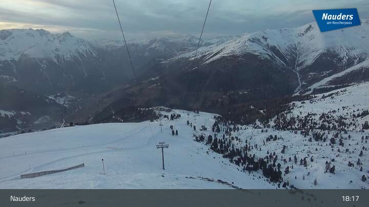Archived image Webcam Mountain station Zirmbahn (Nauders)