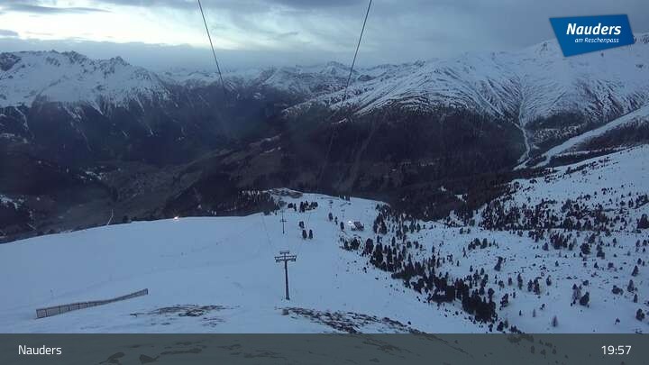Archiv Foto Webcam Bergstation der Zirmbahn (Nauders)
