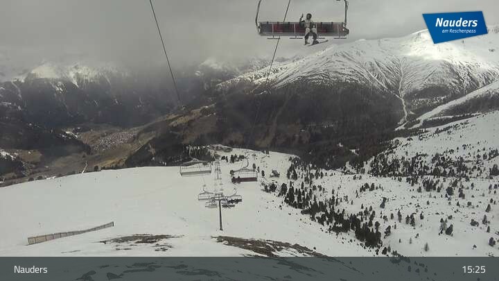 Archiv Foto Webcam Bergstation der Zirmbahn (Nauders)