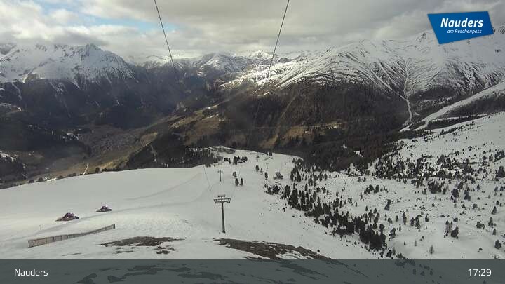 Archiv Foto Webcam Bergstation der Zirmbahn (Nauders)