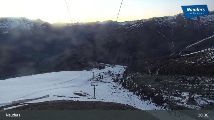 Archiv Foto Webcam Bergstation der Zirmbahn (Nauders)