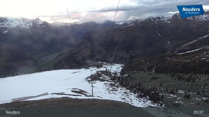 Archiv Foto Webcam Bergstation der Zirmbahn (Nauders)