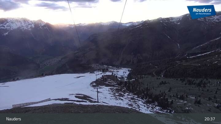 Archiv Foto Webcam Bergstation der Zirmbahn (Nauders)