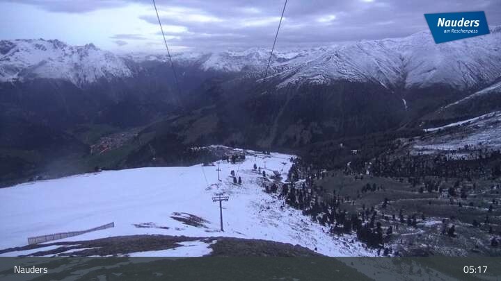 Archived image Webcam Mountain station Zirmbahn (Nauders)