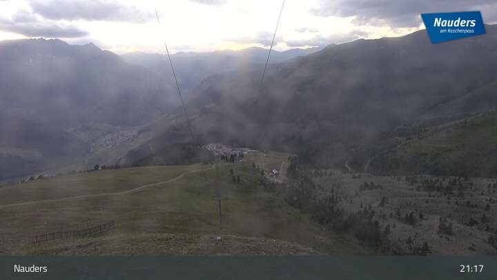Archiv Foto Webcam Bergstation der Zirmbahn (Nauders)