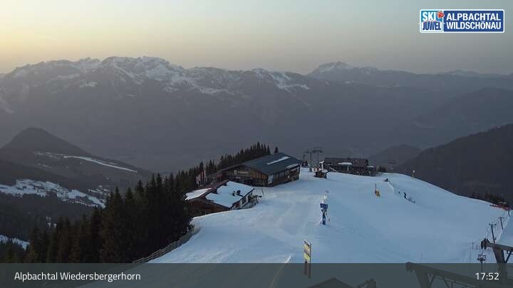 Archived image Webcam View from Wiedersbergerhorn