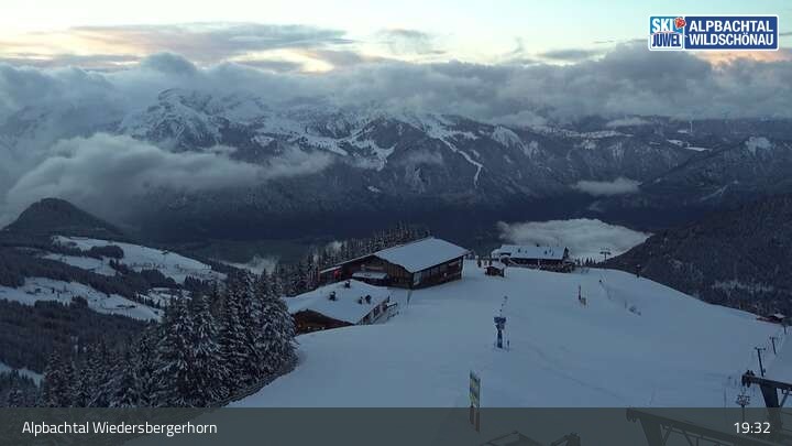 Archiv Foto Webcam Blick vom Wiedersbergerhon im Alpbachtal in Tirol