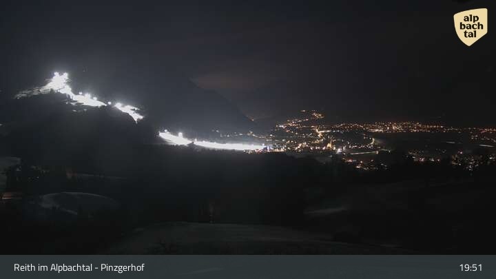 Archived image Webcam Mountain restaurant Pinzgerhof at Brunnerberg