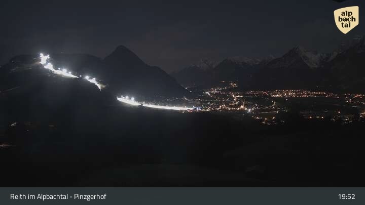 Archived image Webcam Mountain restaurant Pinzgerhof at Brunnerberg
