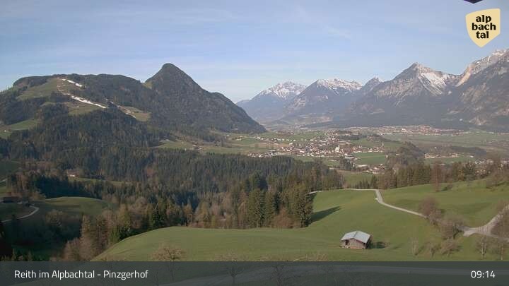 Archived image Webcam Mountain restaurant Pinzgerhof at Brunnerberg