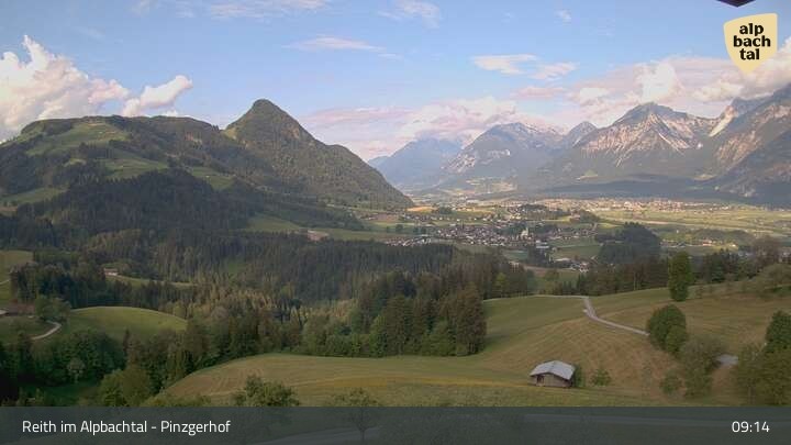 Archived image Webcam Mountain restaurant Pinzgerhof at Brunnerberg