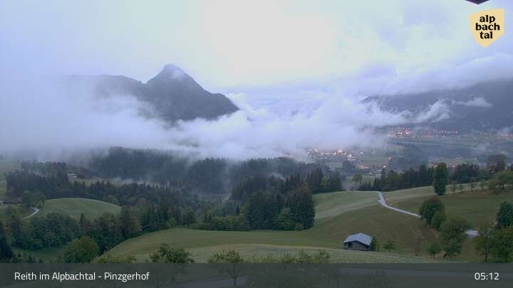 Archived image Webcam Mountain restaurant Pinzgerhof at Brunnerberg
