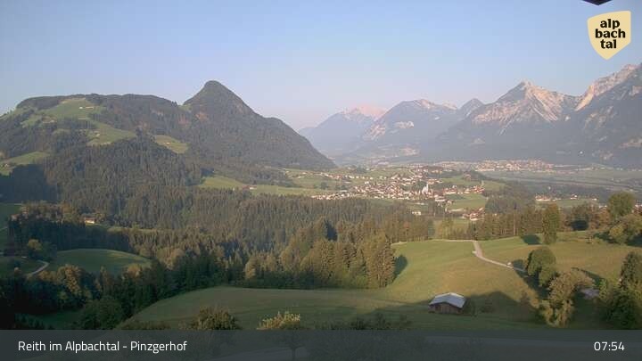 Archived image Webcam Mountain restaurant Pinzgerhof at Brunnerberg