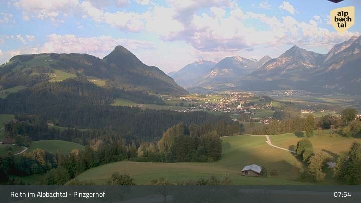 Archived image Webcam Mountain restaurant Pinzgerhof at Brunnerberg