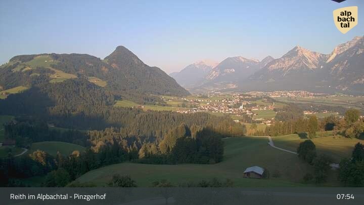 Archived image Webcam Mountain restaurant Pinzgerhof at Brunnerberg