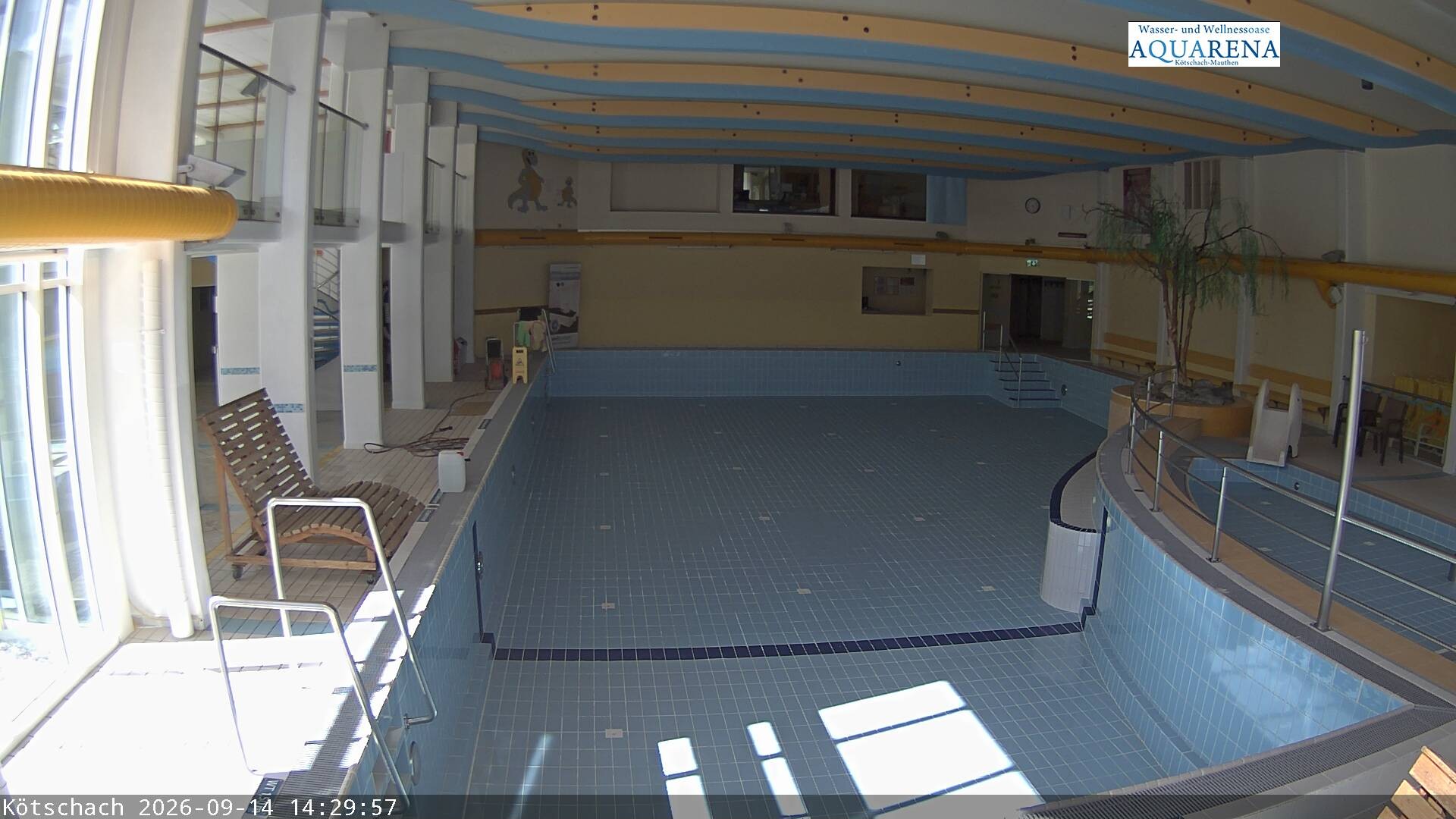 Archived image Webcam Spa Aquarena
