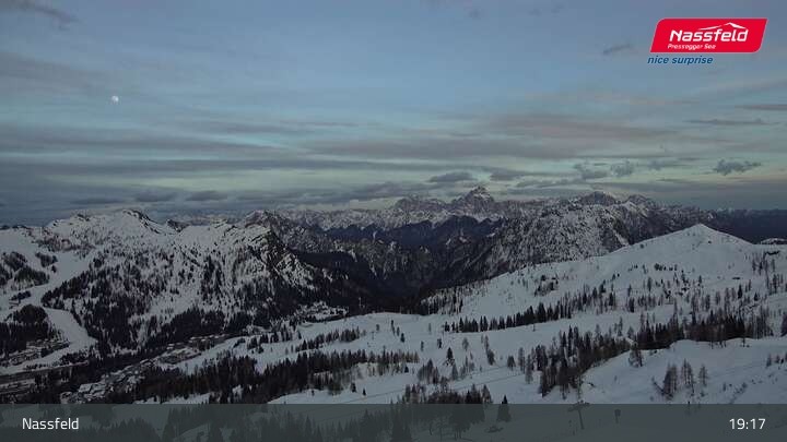 Archived image Webcam Nassfeld: View Tressdorfer Höhe