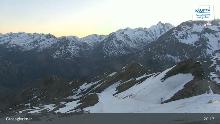 Archiv Foto Webcam Heiligenblut: Schareck (2606 m)