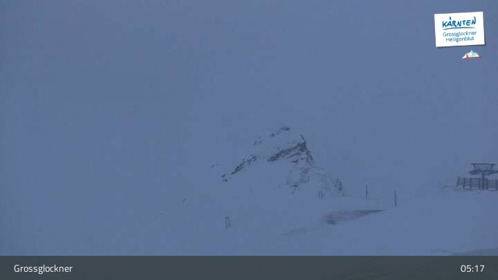 Archived image Webcam Heiligenblut: Schareck Peak (2606 m)