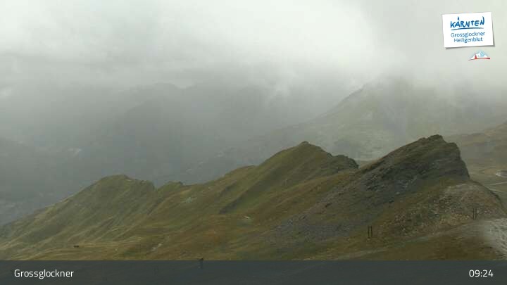 Archived image Webcam Heiligenblut: Schareck Peak (2606 m)