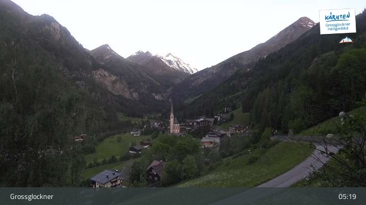 Archived image Webcam Carinthia: Heiligenblut am Großglockner