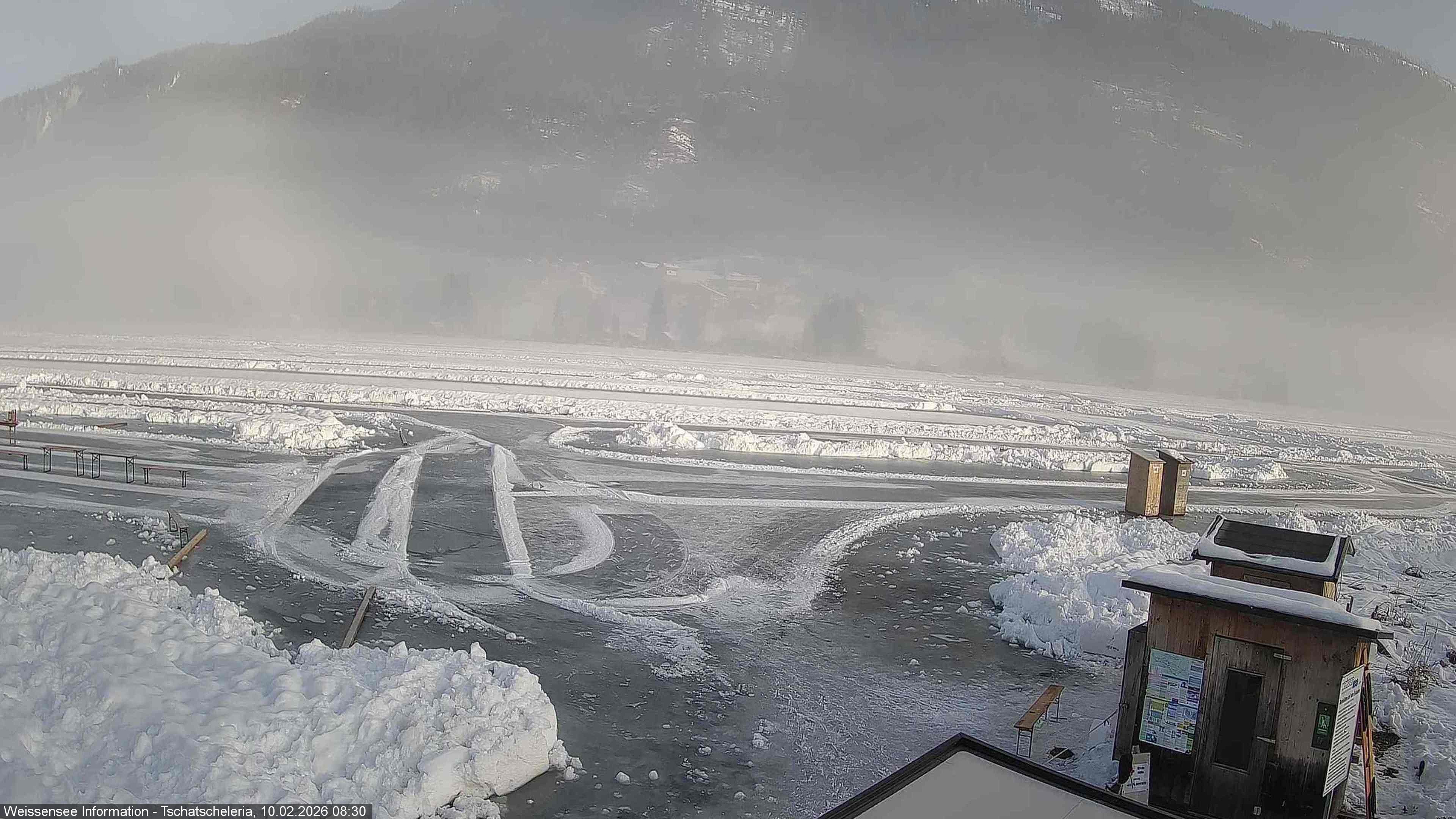 Archiv Foto Webcam Weissensee: Seeblick von Tschatscheleria