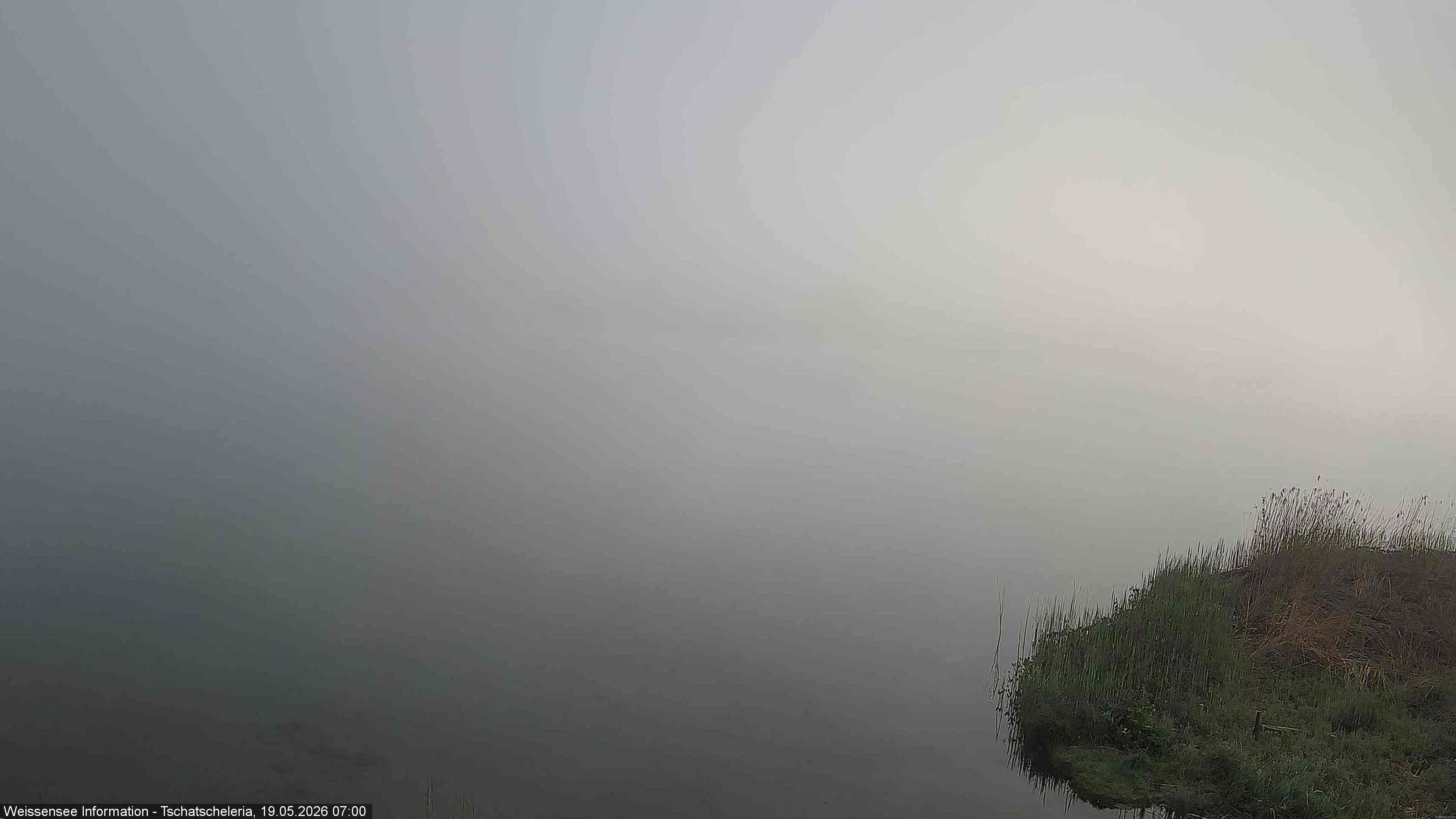 Archiv Foto Webcam Weissensee: Seeblick von Tschatscheleria