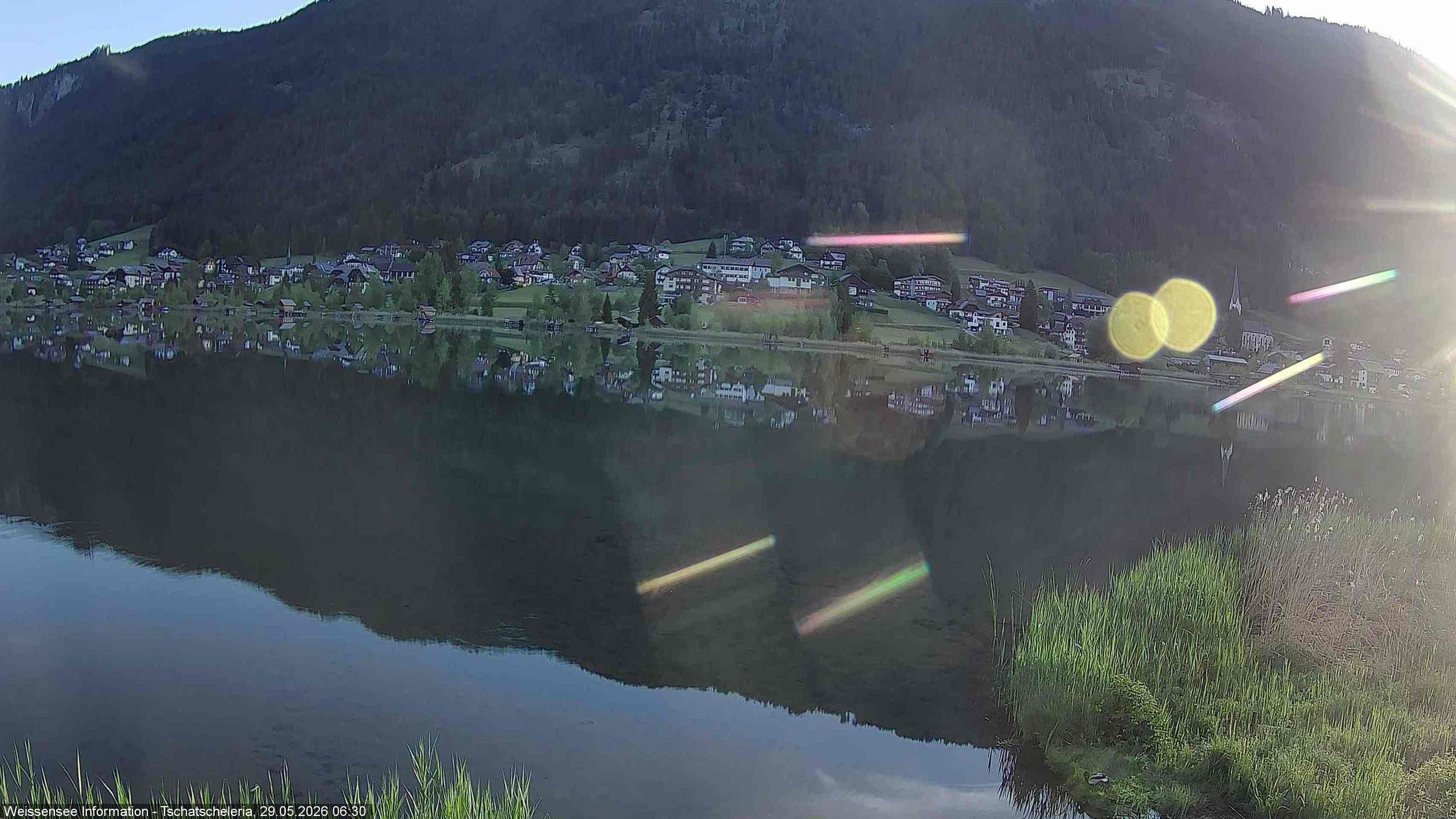 Archiv Foto Webcam Weissensee: Seeblick von Tschatscheleria