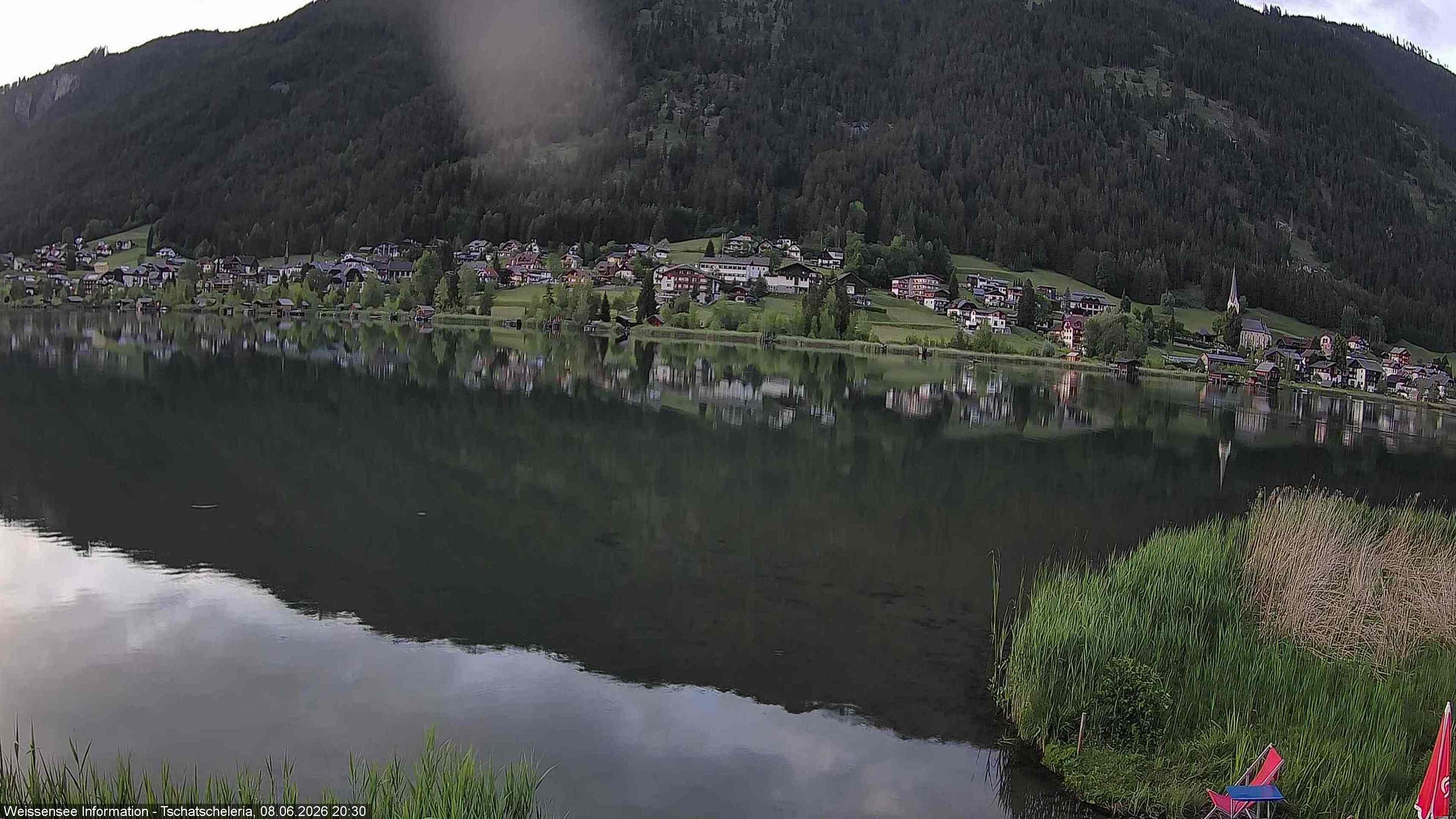 Archiv Foto Webcam Weissensee: Seeblick von Tschatscheleria