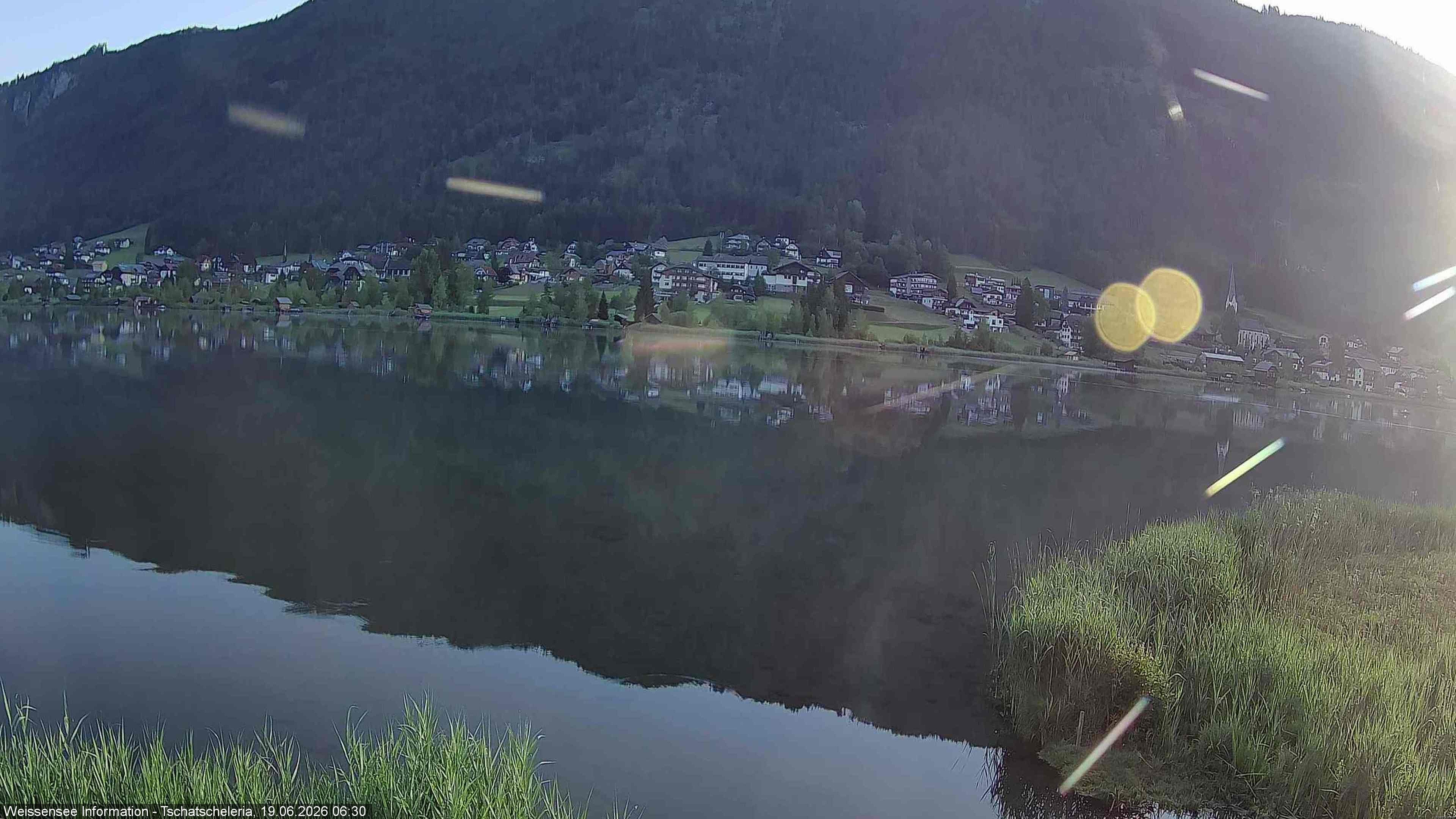 Archiv Foto Webcam Weissensee: Seeblick von Tschatscheleria