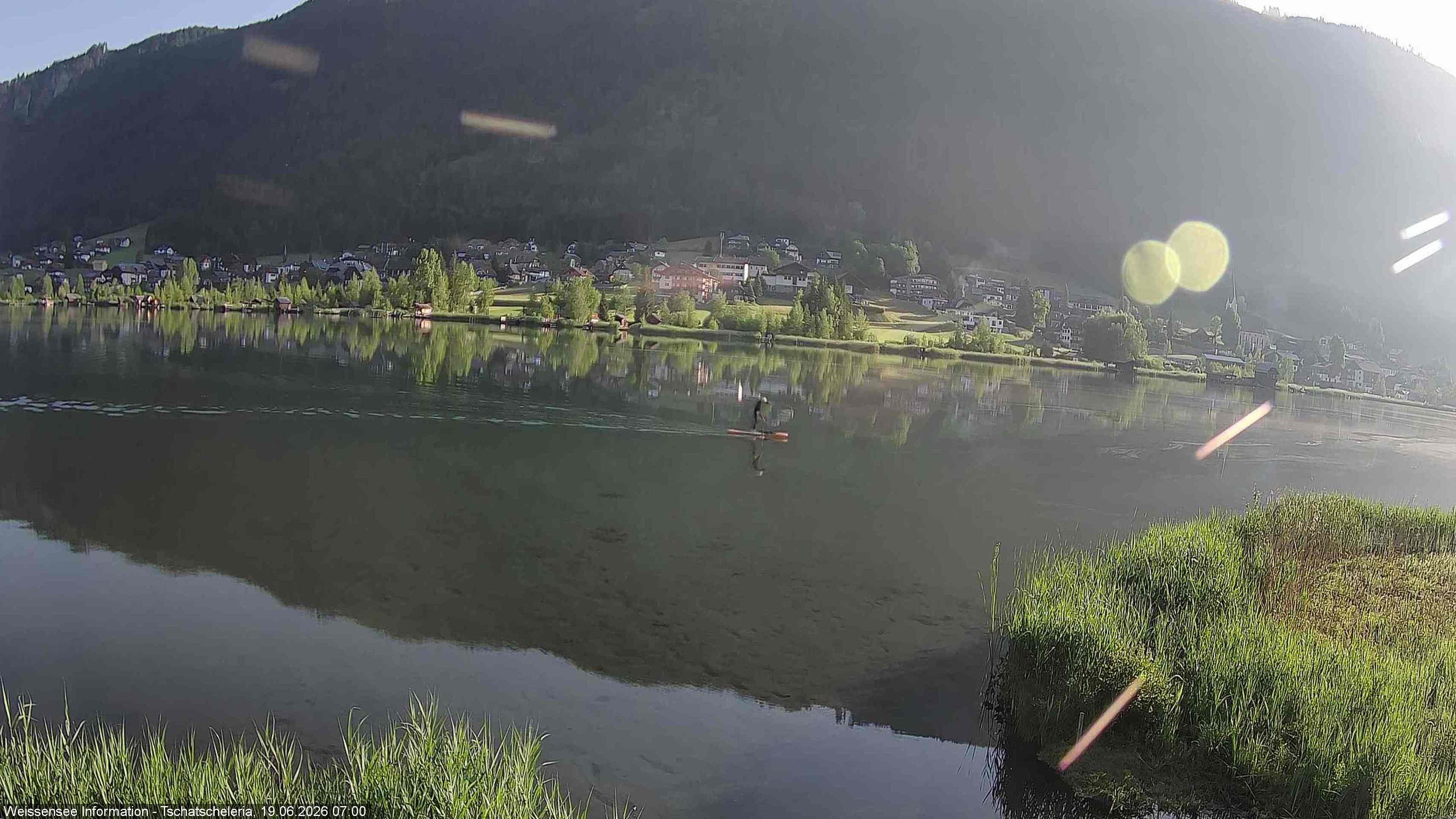 Archiv Foto Webcam Weissensee: Seeblick von Tschatscheleria