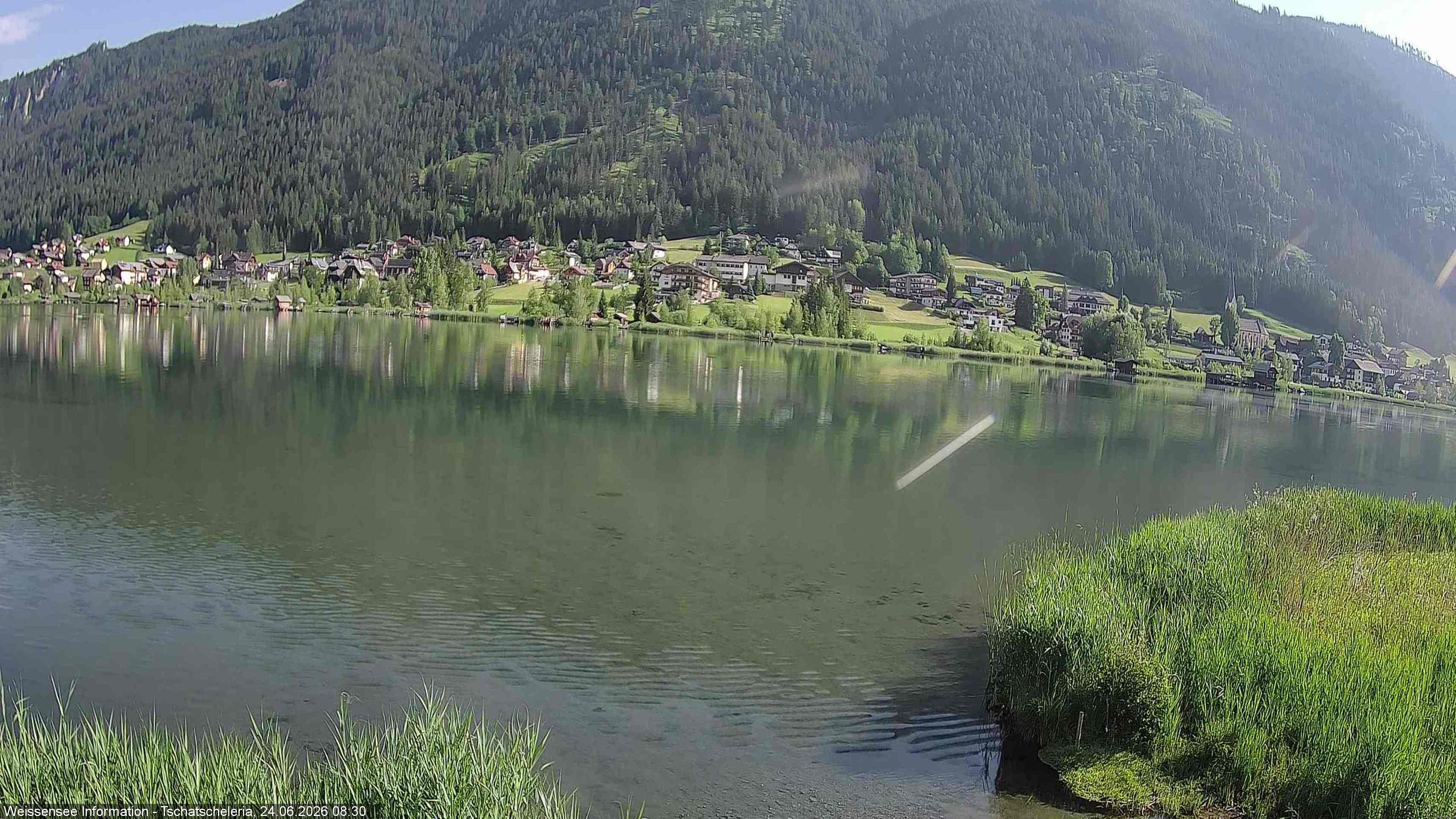 Archiv Foto Webcam Weissensee: Seeblick von Tschatscheleria