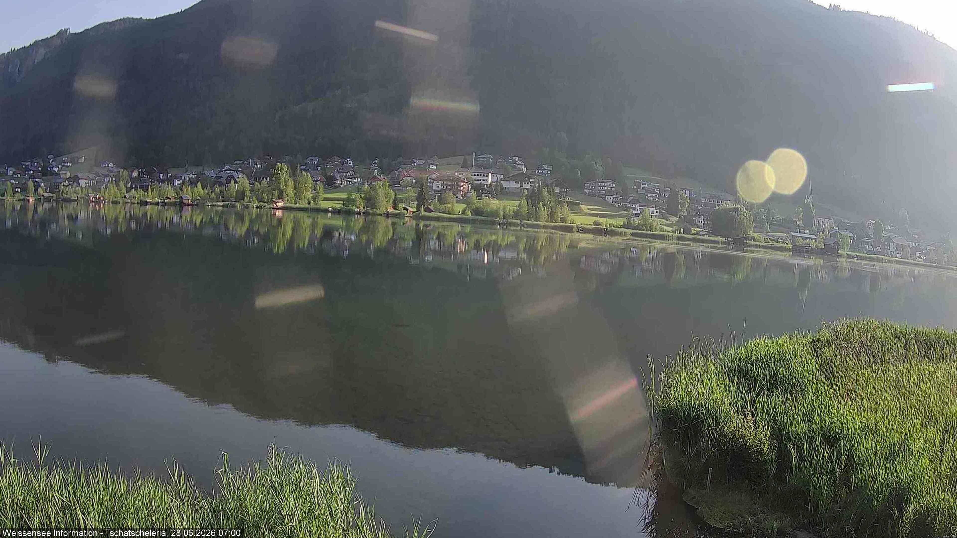 Archiv Foto Webcam Weissensee: Seeblick von Tschatscheleria