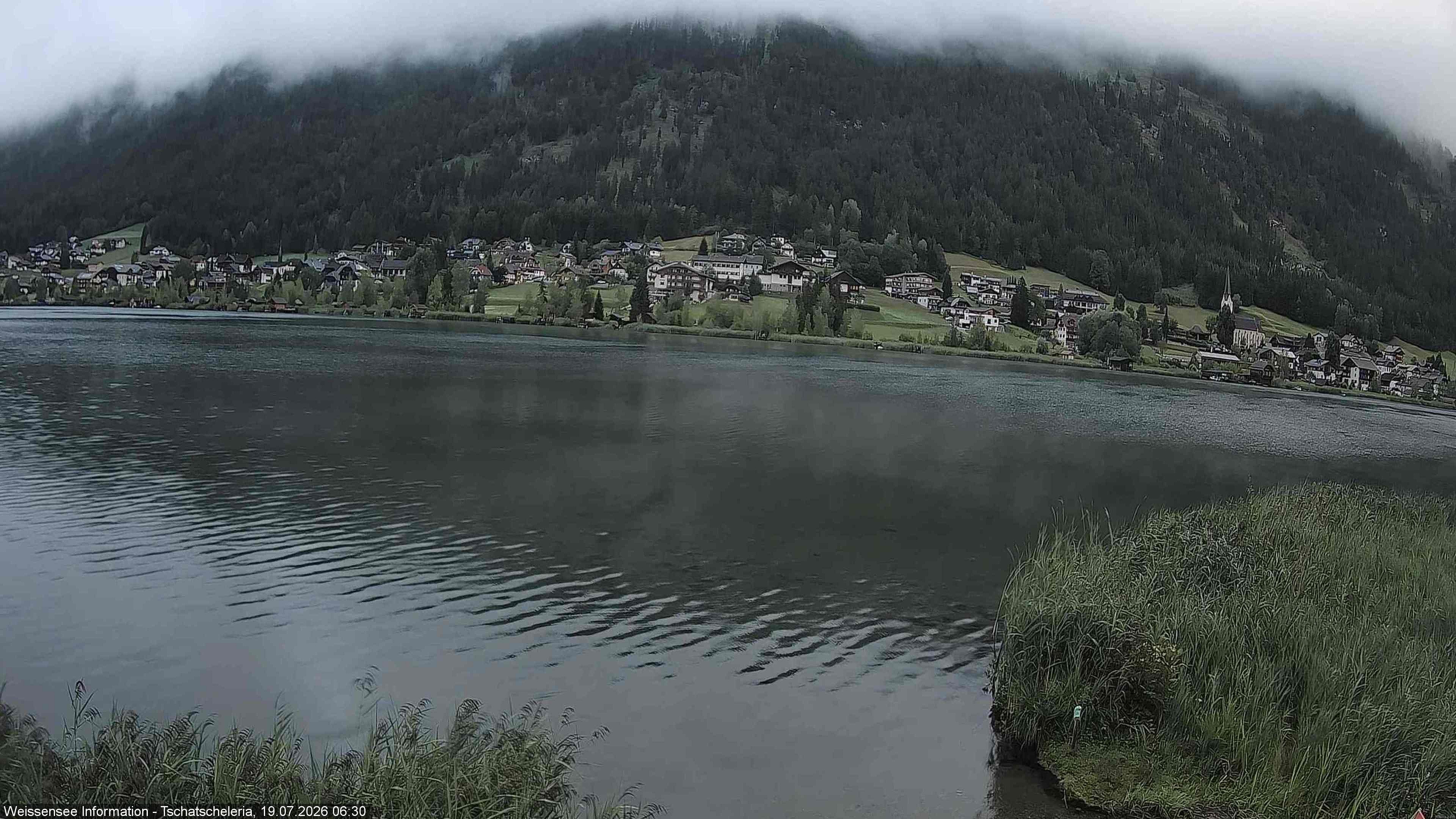 Archiv Foto Webcam Weissensee: Seeblick von Tschatscheleria