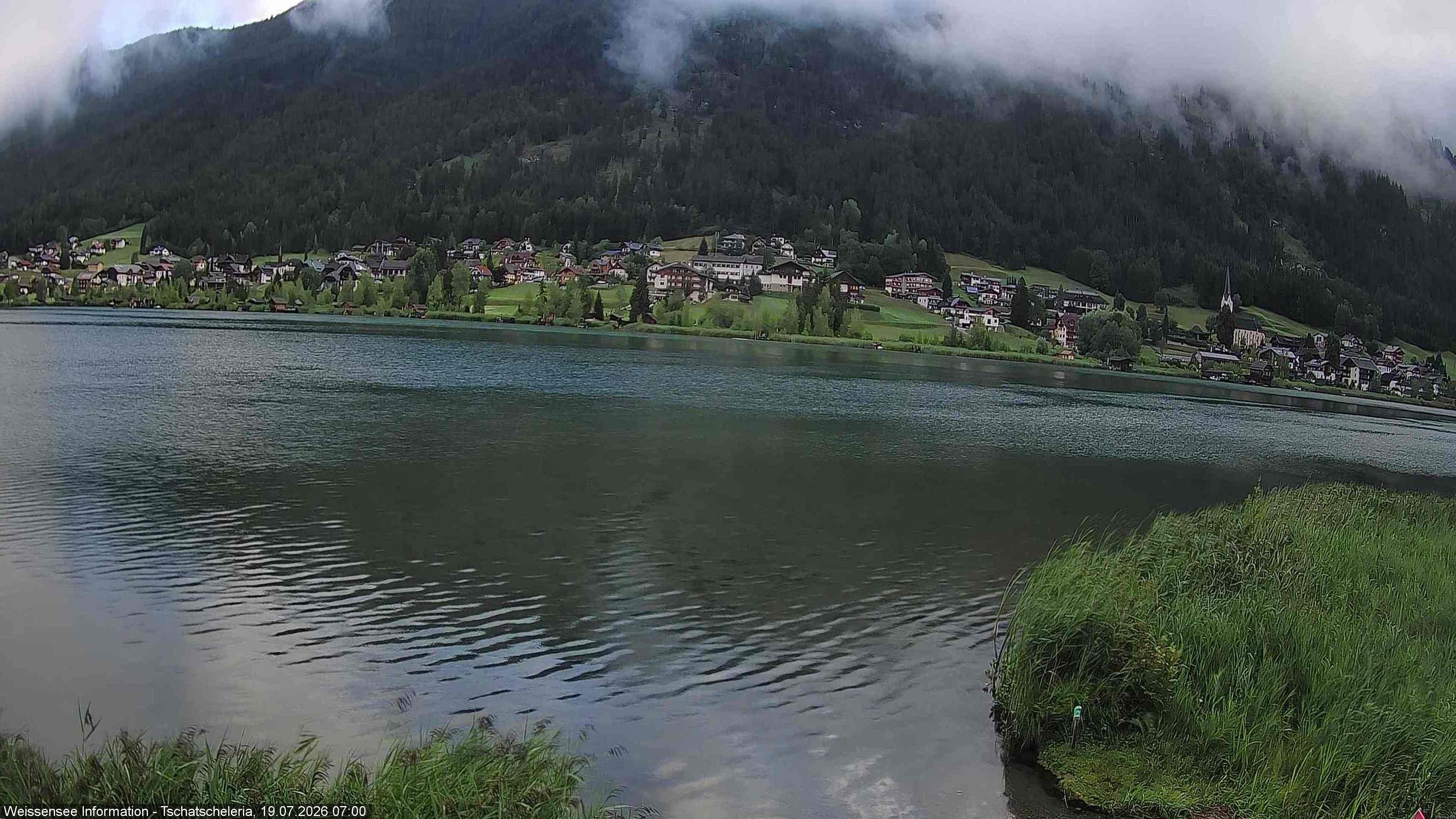 Archiv Foto Webcam Weissensee: Seeblick von Tschatscheleria