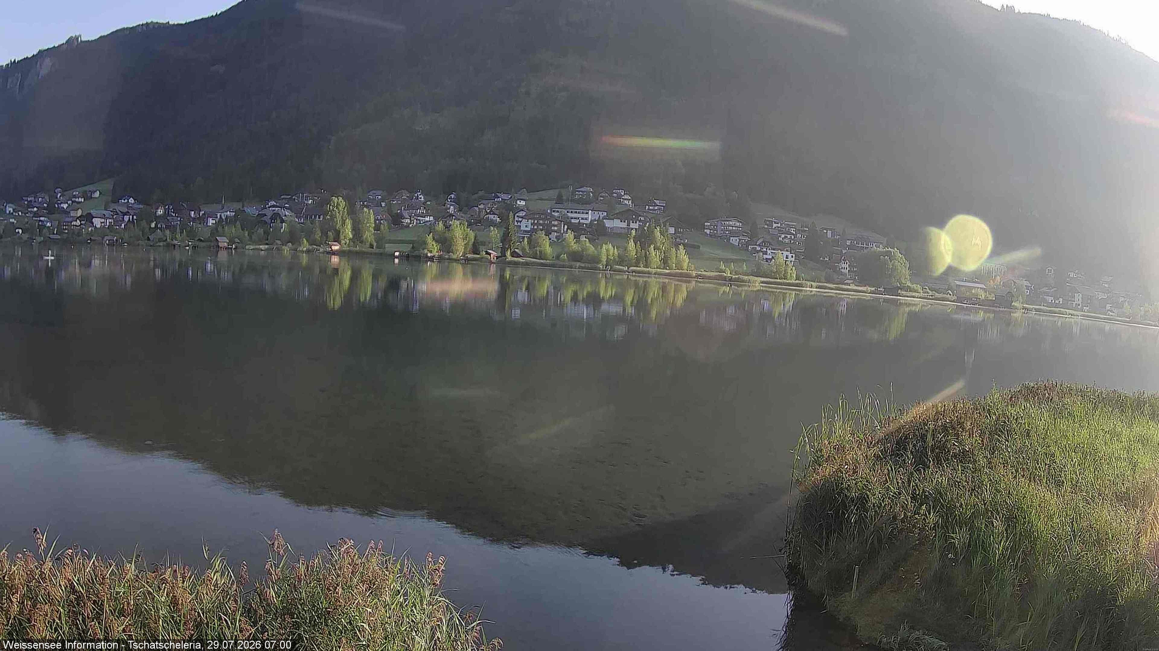 Archiv Foto Webcam Weissensee: Seeblick von Tschatscheleria