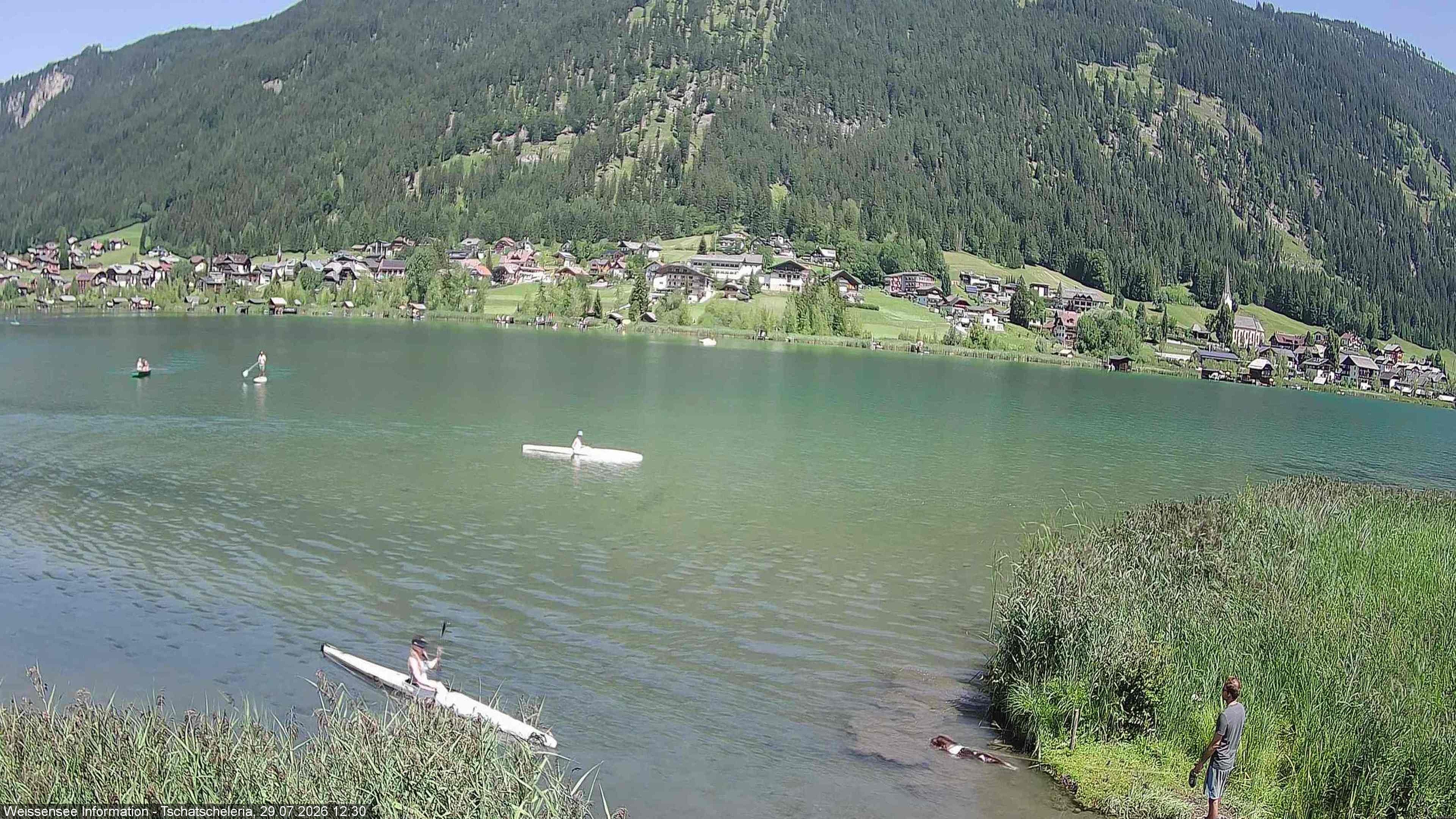 Archiv Foto Webcam Weissensee: Seeblick von Tschatscheleria