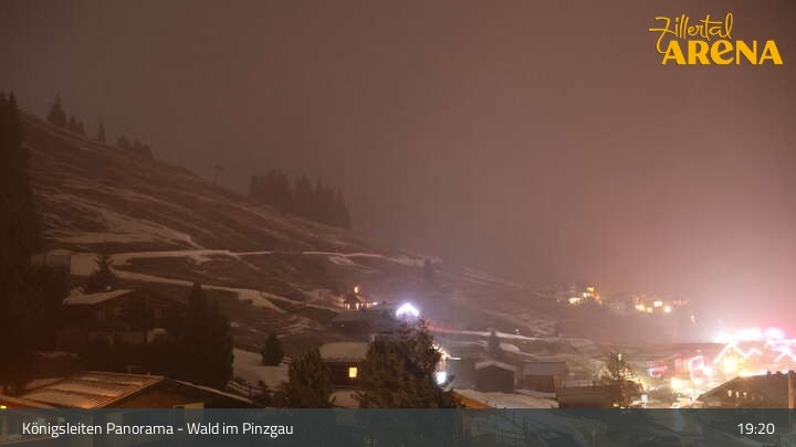 Archiv Foto Webcam Königsleiten: Panorama Ort