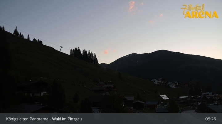 Archiv Foto Webcam Königsleiten: Panorama Ort