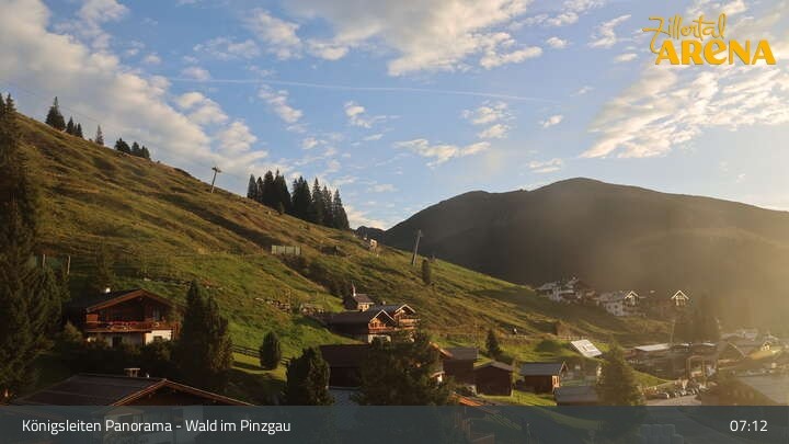 Archiv Foto Webcam Königsleiten: Panorama Ort